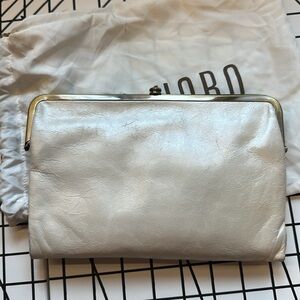 Hobo wallet clutch crossbody white